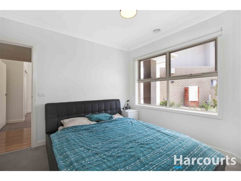 8/10 Garth Place, Epping VIC 3076