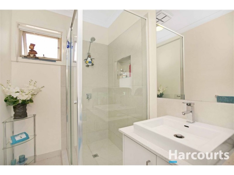 8/10 Garth Place, Epping VIC 3076
