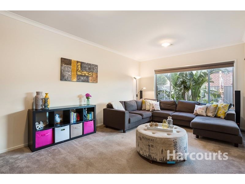 9 Eildon Circuit, South Morang VIC 3752