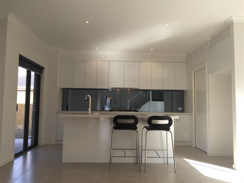 45 Stoke Circuit, Epping VIC 3076