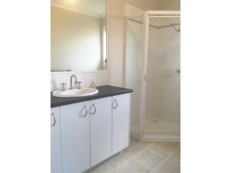 26 Scarlet Drive, Bundoora VIC 3083