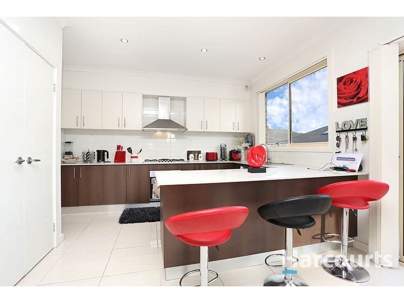 12 Dunolly Street, Epping VIC 3076