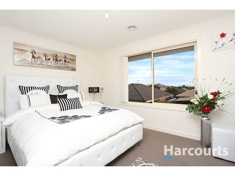 12 Dunolly Street, Epping VIC 3076