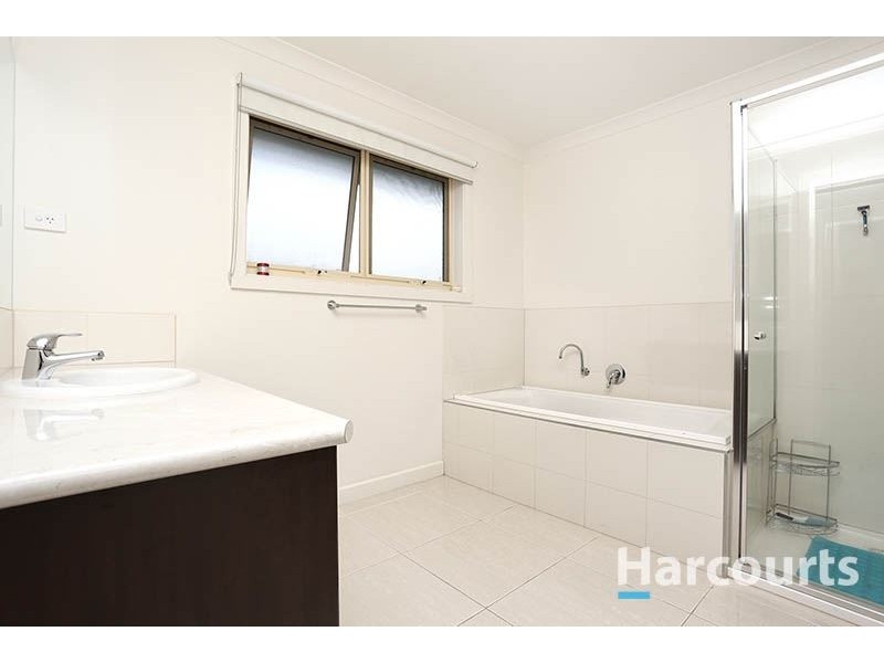 12 Dunolly Street, Epping VIC 3076