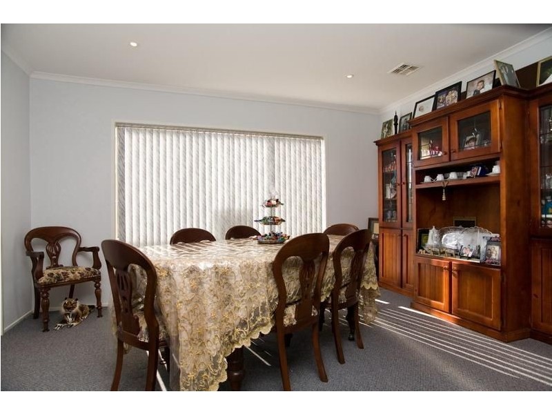 21 Cambala Avenue, Lalor VIC 3075