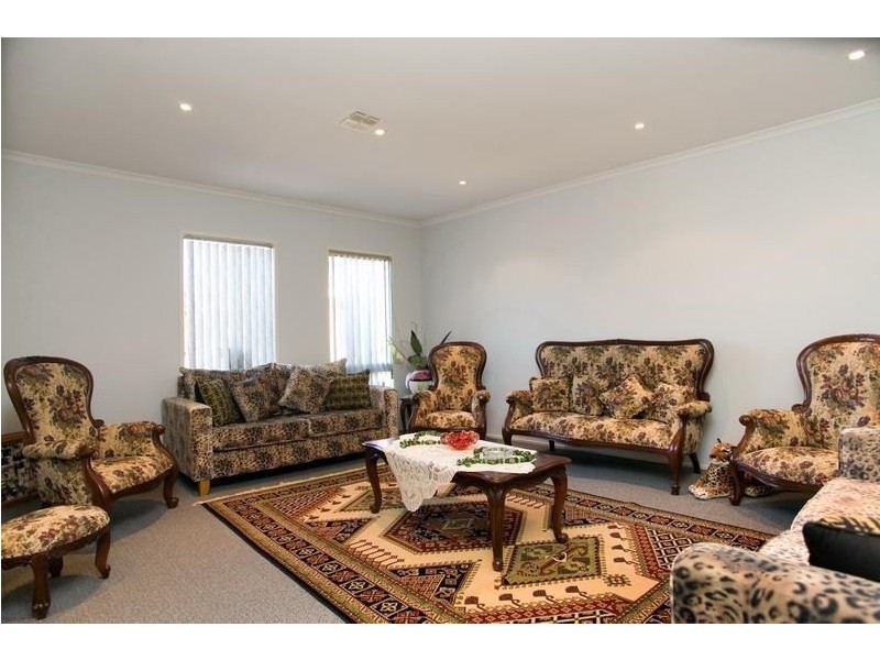 21 Cambala Avenue, Lalor VIC 3075