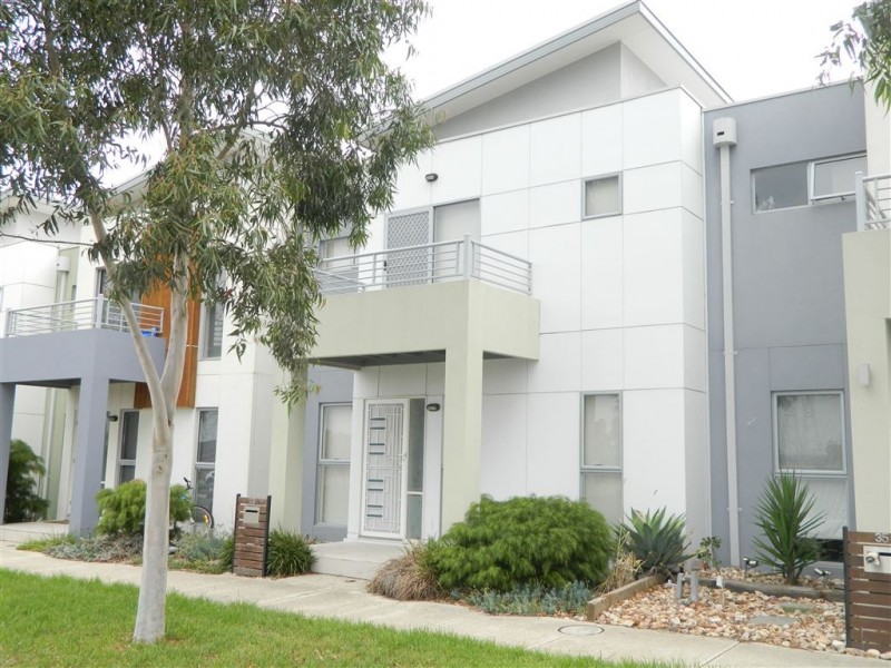 33 Champions Parade, Epping VIC 3076