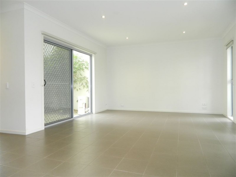 33 Champions Parade, Epping VIC 3076