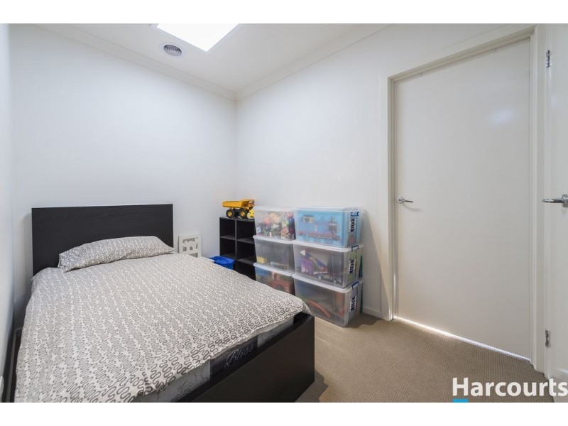 18 Andover Lane, Craigieburn VIC 3064