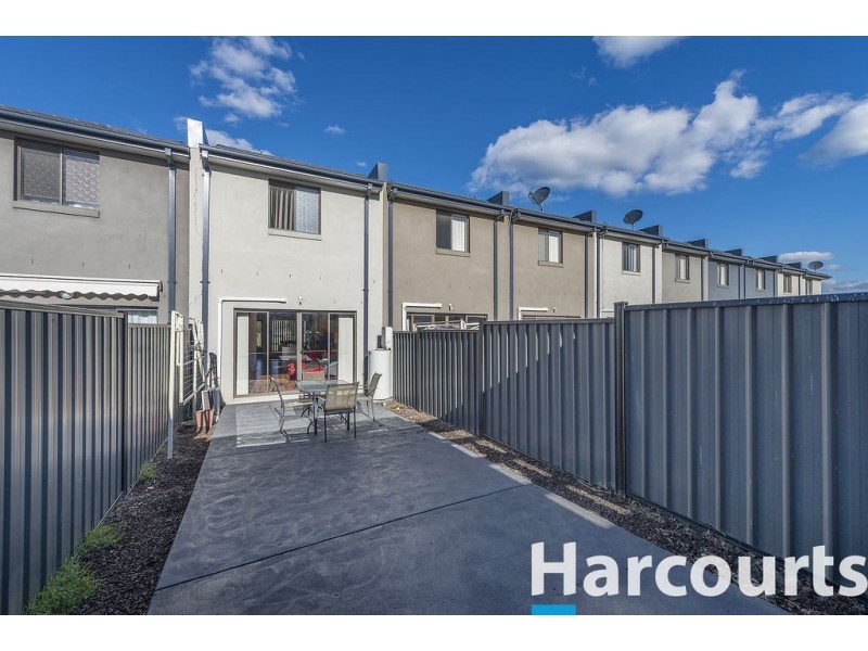 18 Andover Lane, Craigieburn VIC 3064