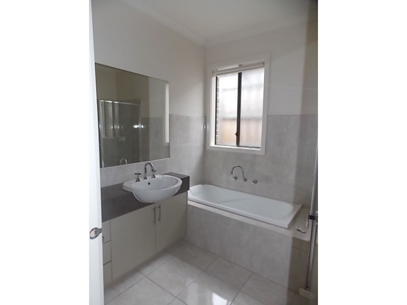 23 Belinda Court, South Morang VIC 3752