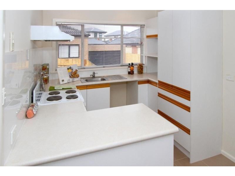 1/120 Mount View Road, Lalor VIC 3075