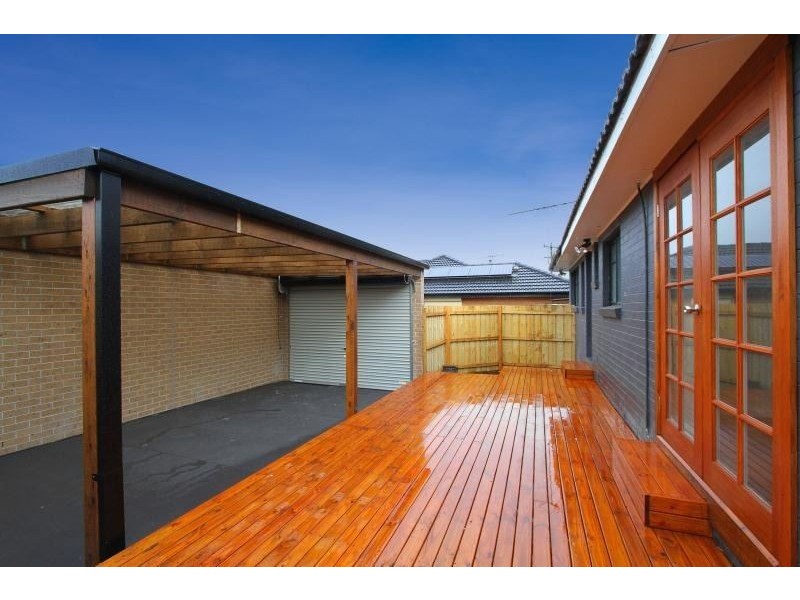 1/120 Mount View Road, Lalor VIC 3075