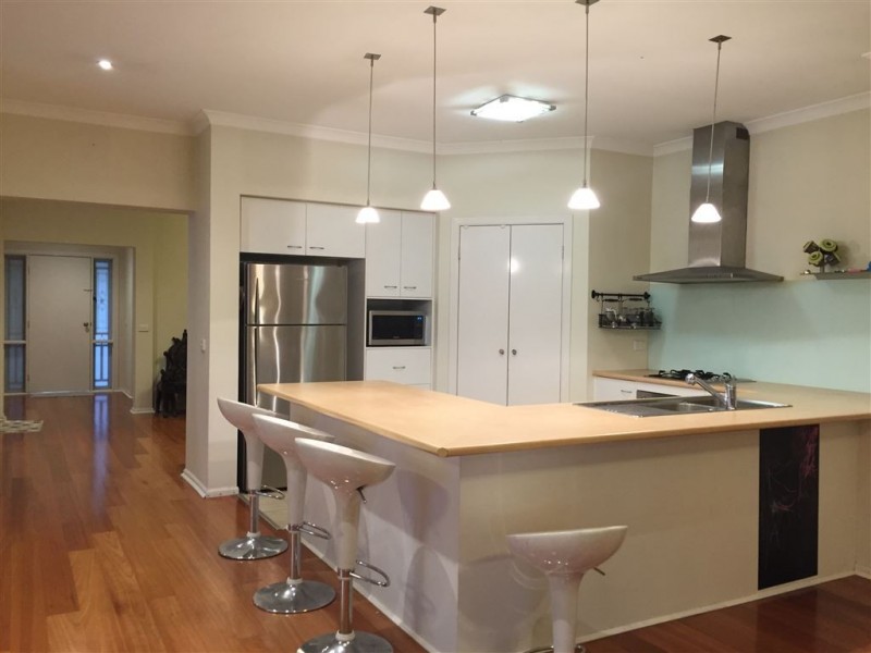6 Greenfields Drive, Epping VIC 3076