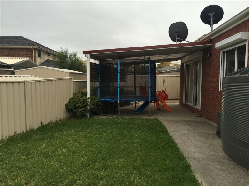 6 Greenfields Drive, Epping VIC 3076