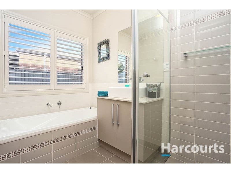 17 Callaway Crescent, Mernda VIC 3754