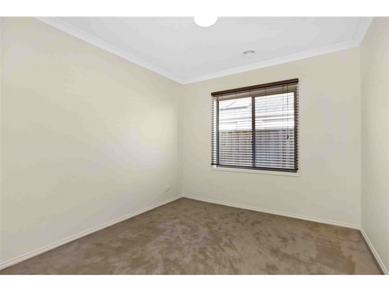 27 Paramount Rise, Wollert VIC 3750