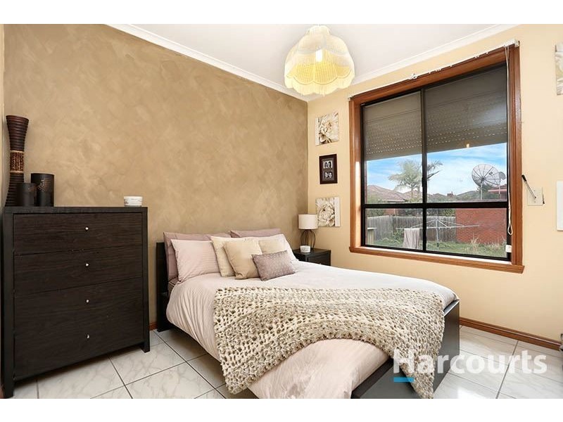 61 Barry Road, Thomastown VIC 3074