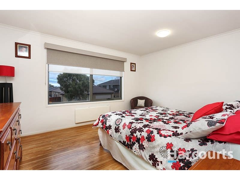 8 Grandstand Way, Wollert VIC 3750