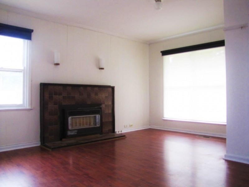 83 Summerhill Road, Reservoir VIC 3073