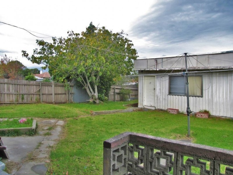 83 Summerhill Road, Reservoir VIC 3073