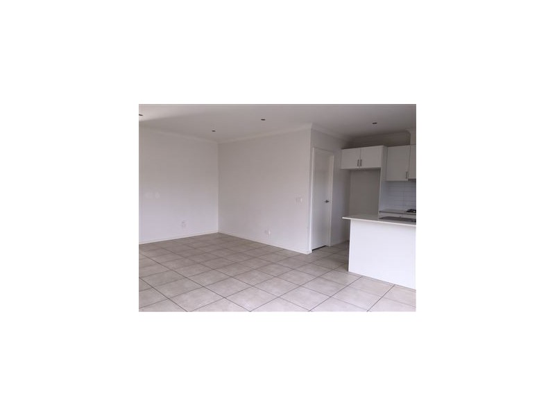 6/24 Ryrie Grove, Wollert VIC 3750