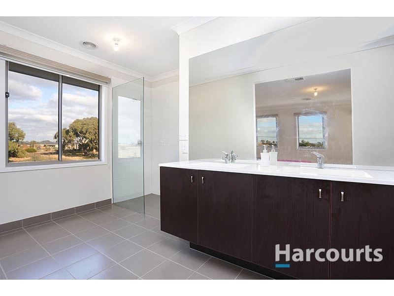 51 Champions Parade, Wollert VIC 3750