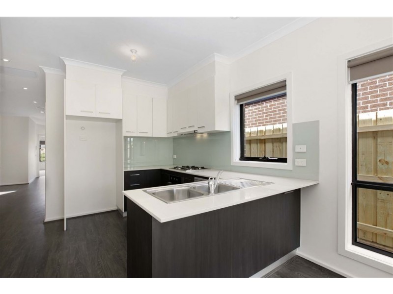 14 Garth Place, Epping VIC 3076
