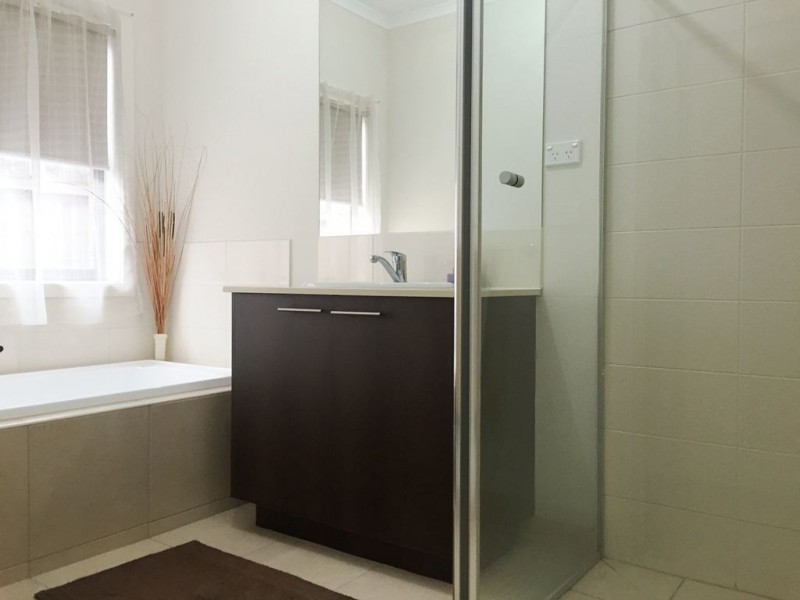 12 Lapis Chase, Epping VIC 3076