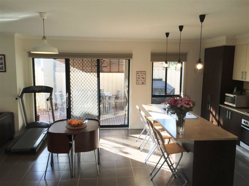 6/13 Viewgrand Boulevard, Epping VIC 3076