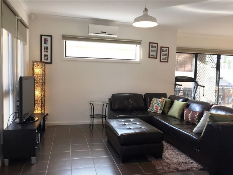 6/13 Viewgrand Boulevard, Epping VIC 3076