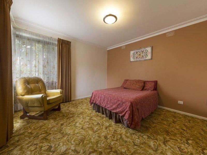 11 Burton Street, Lalor VIC 3075