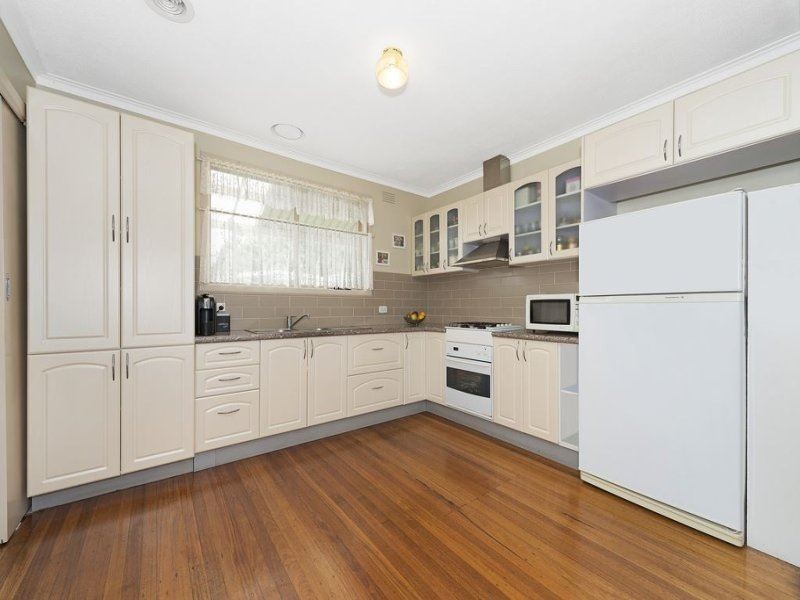 50 Rathcown Road, Reservoir VIC 3073