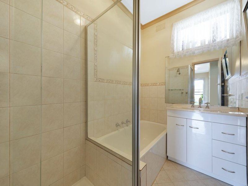 50 Rathcown Road, Reservoir VIC 3073