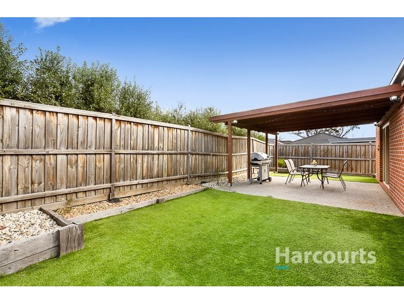13 Danjera Place, South Morang VIC 3752