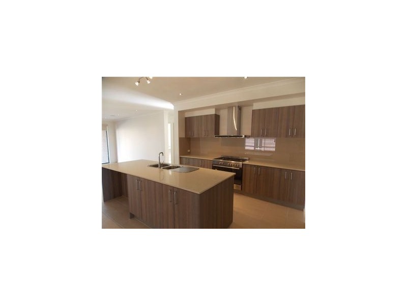 23 Stonegate Drive, Wollert VIC 3750