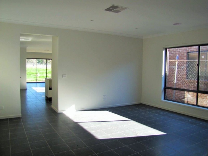 18 Fortitude Drive (Lot 2215), Craigieburn VIC 3064
