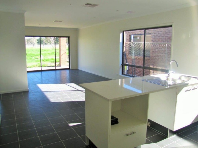 18 Fortitude Drive (Lot 2215), Craigieburn VIC 3064