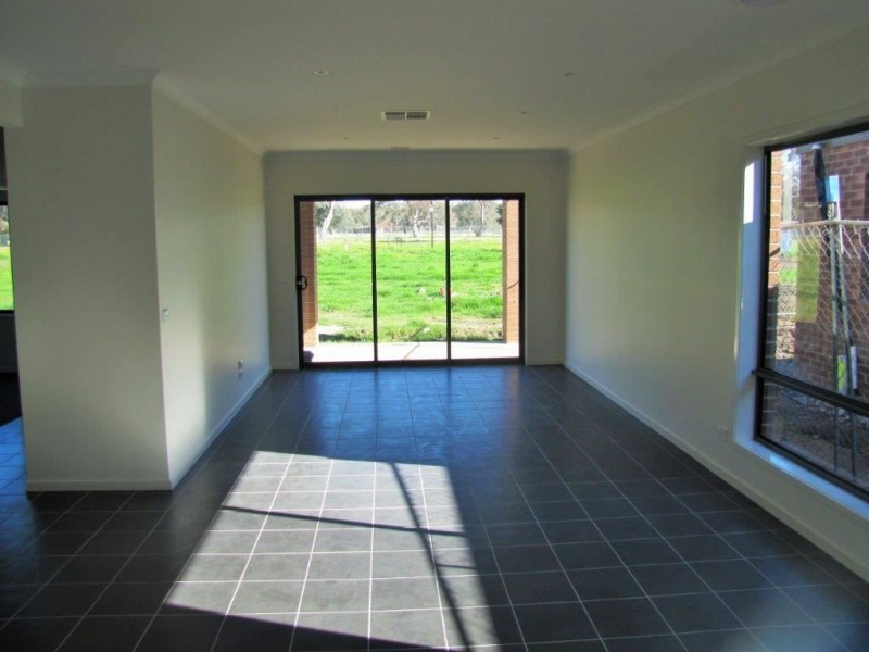 18 Fortitude Drive (Lot 2215), Craigieburn VIC 3064