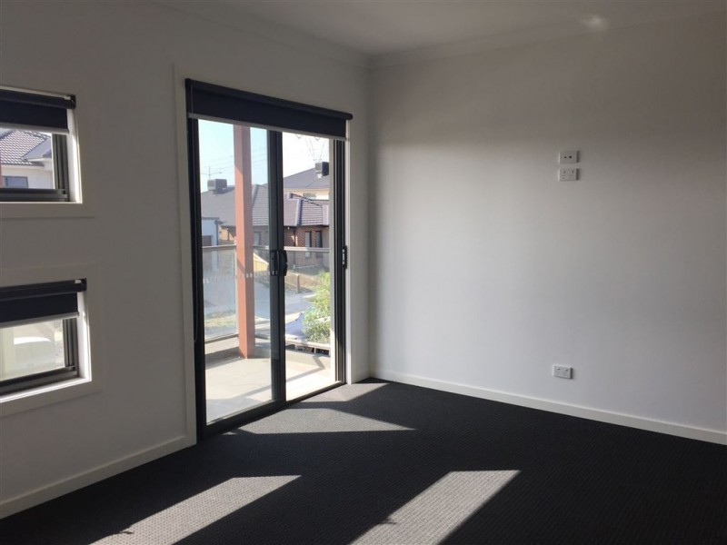 45 Stoke Circuit, Epping VIC 3076
