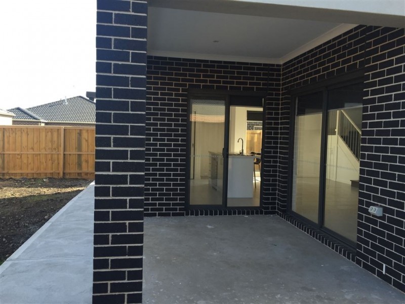 45 Stoke Circuit, Epping VIC 3076