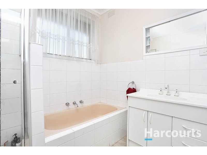 4/27 Allenby Avenue, Reservoir VIC 3073