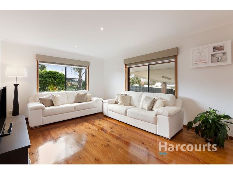 45 Centenary Drive, Mill Park VIC 3082