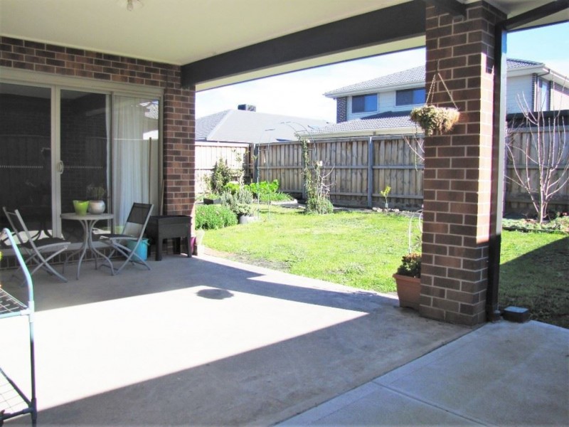 8 Las Pozas Avenue, Epping VIC 3076