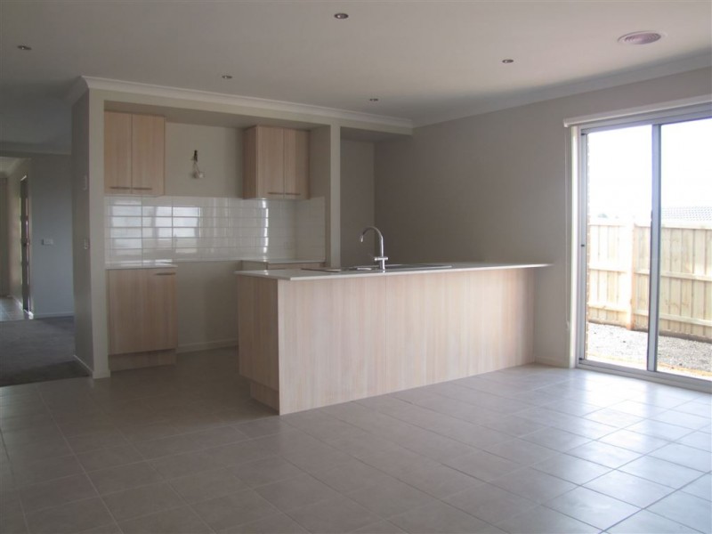 11 Raglan Rise, Doreen VIC 3754