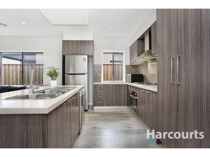 16 Stoke Circuit, Wollert VIC 3750