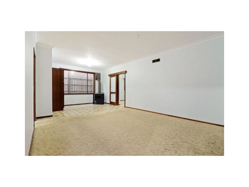 34 Churchill Avenue, Reservoir VIC 3073