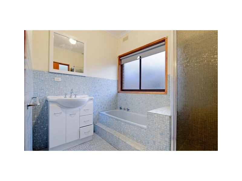 34 Churchill Avenue, Reservoir VIC 3073