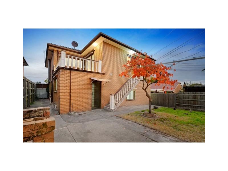 34 Churchill Avenue, Reservoir VIC 3073