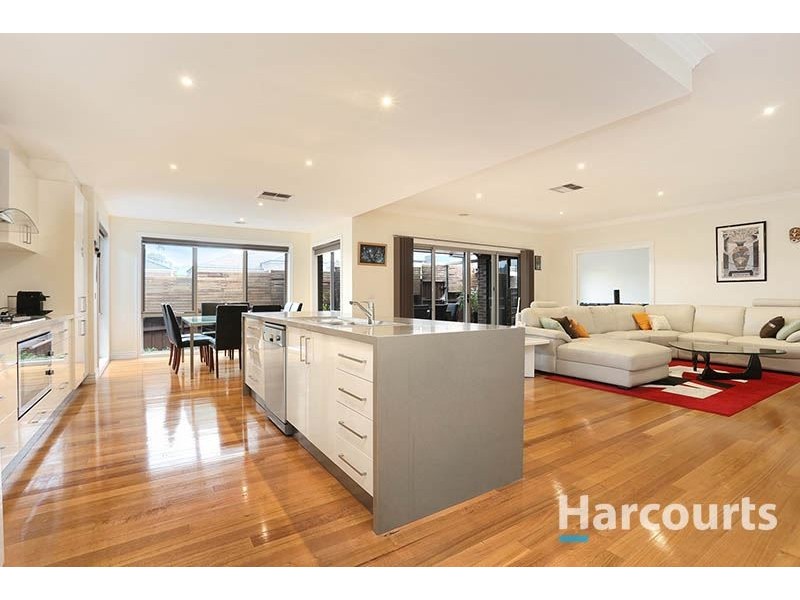 18 Senecio Drive, Doreen VIC 3754